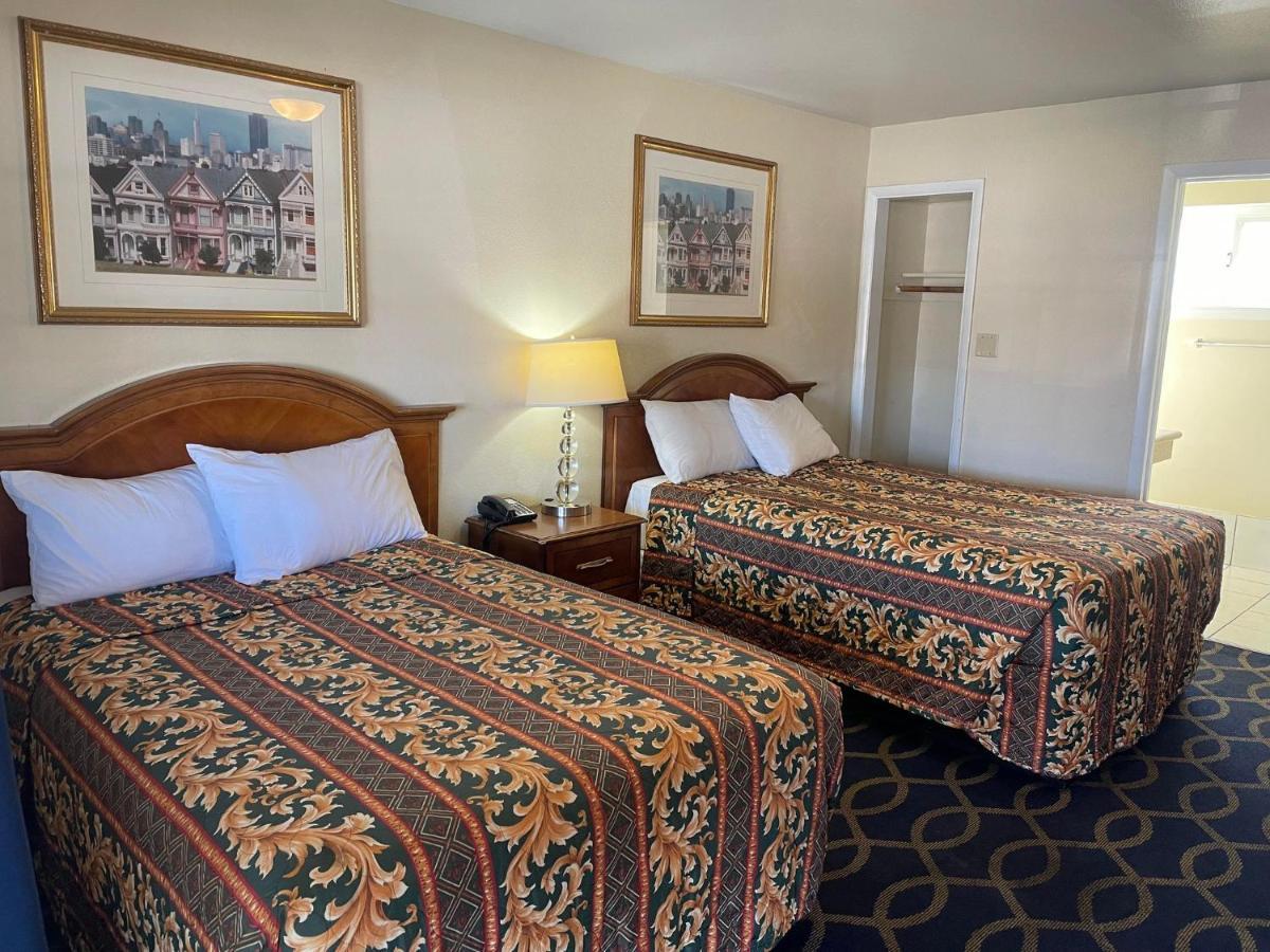 Holiday Motel Oakdale Ngoại thất bức ảnh