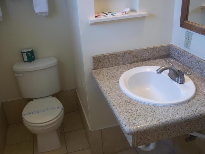Holiday Motel Oakdale Ngoại thất bức ảnh
