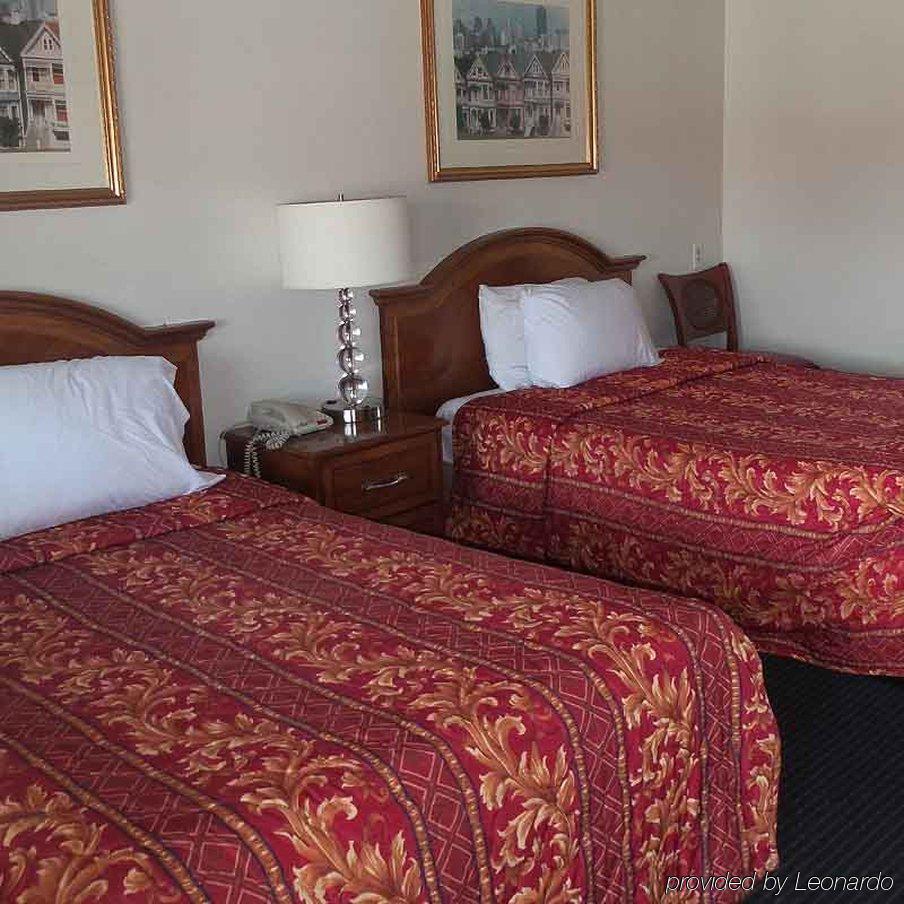 Holiday Motel Oakdale Ngoại thất bức ảnh